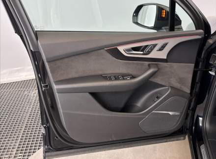 Audi - Q7