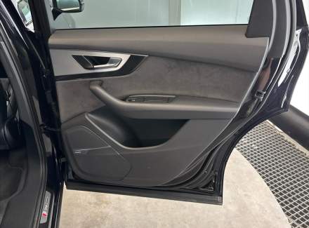 Audi - Q7