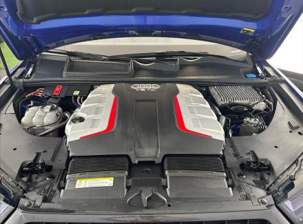Audi - SQ7
