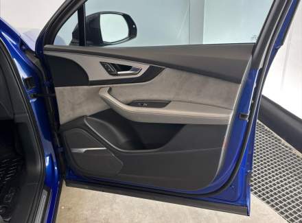 Audi - SQ7
