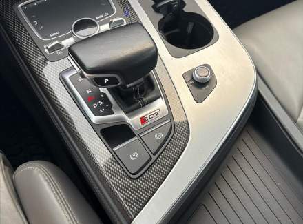 Audi - SQ7