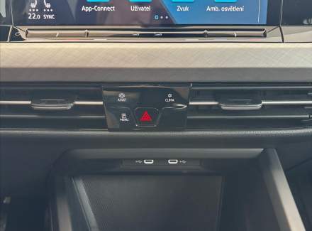 Volkswagen - Golf
