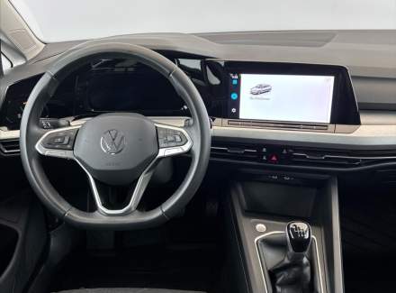 Volkswagen - Golf