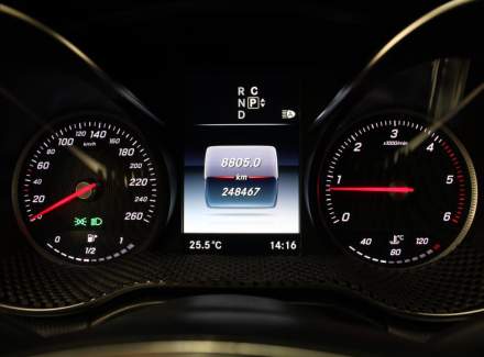 Mercedes-Benz - V-class