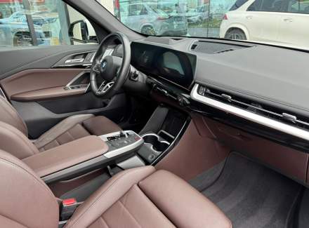 BMW - iX1