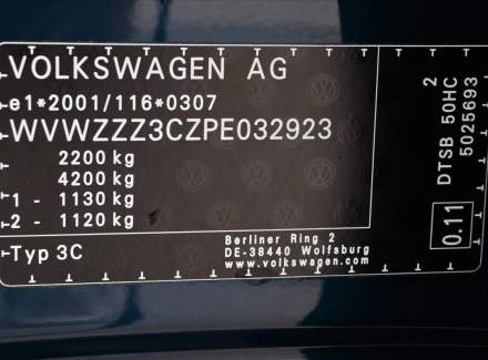 Volkswagen - Passat