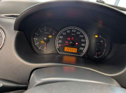 Suzuki - Swift
