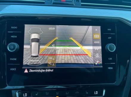Volkswagen - Passat