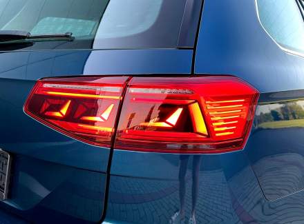 Volkswagen - Passat