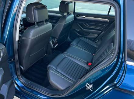 Volkswagen - Passat
