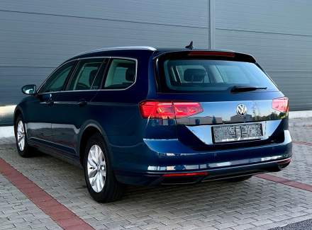 Volkswagen - Passat