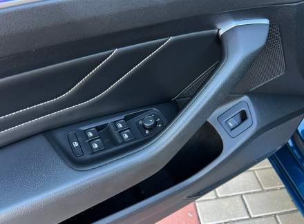 Volkswagen - Passat