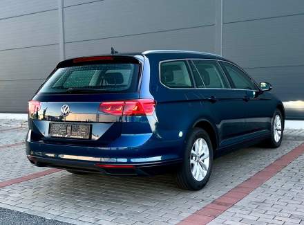 Volkswagen - Passat
