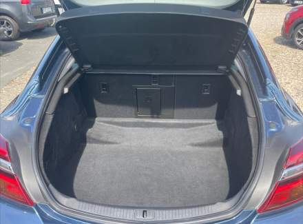 Opel - Insignia