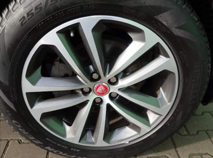 Jaguar - F-Pace