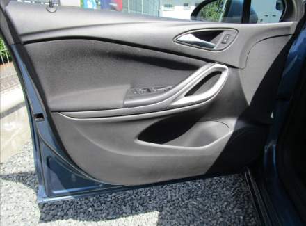 Opel - Astra