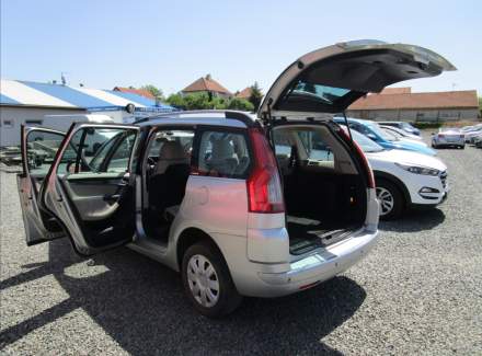 Citroën - C4