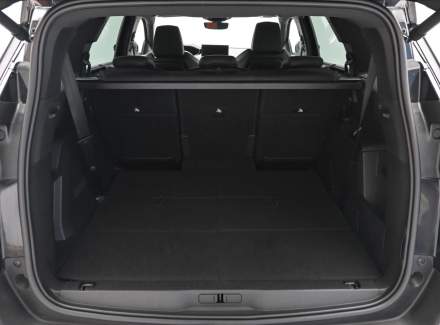 Peugeot - 5008