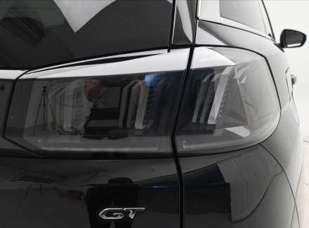 Peugeot - 5008