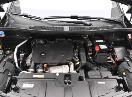 Peugeot - 5008