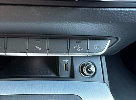 Audi - Q5