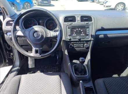 Volkswagen - Golf