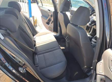 Volkswagen - Golf