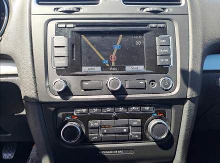Volkswagen - Golf