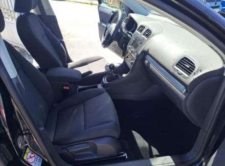 Volkswagen - Golf
