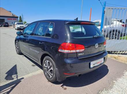 Volkswagen - Golf