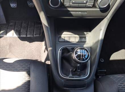 Volkswagen - Golf