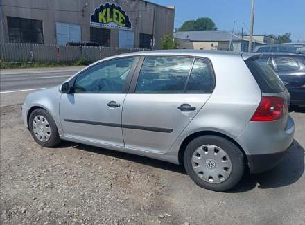 Volkswagen - Golf