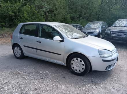 Volkswagen - Golf