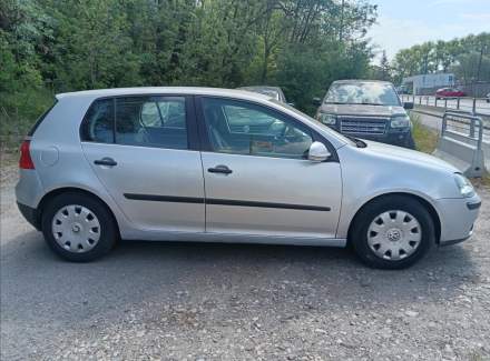 Volkswagen - Golf