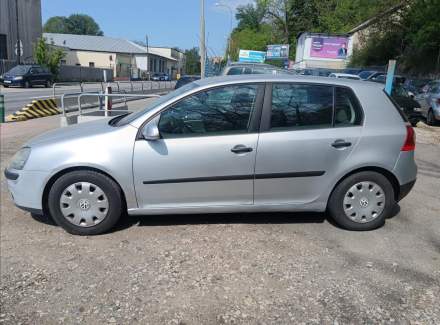 Volkswagen - Golf