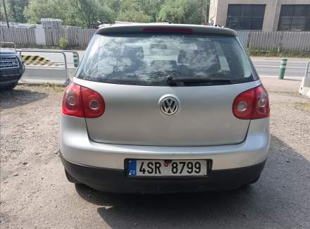 Volkswagen - Golf