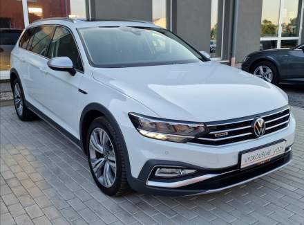 Volkswagen - Passat