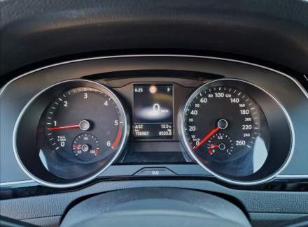 Volkswagen - Passat