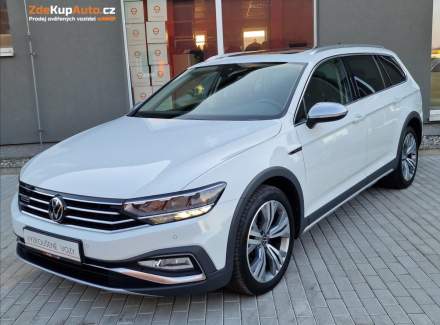 Volkswagen - Passat