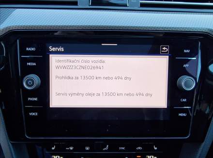 Volkswagen - Passat
