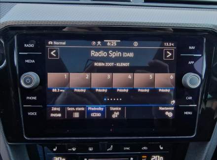 Volkswagen - Passat