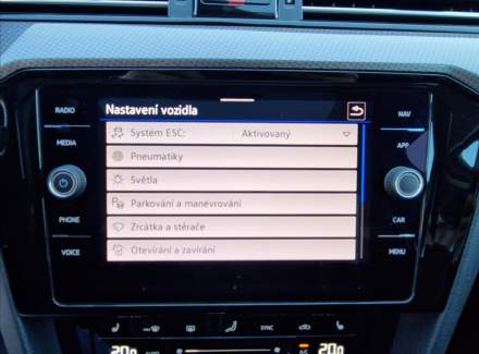 Volkswagen - Passat