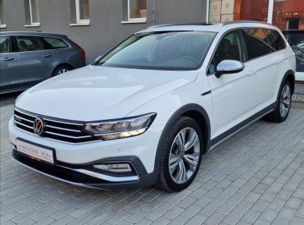 Volkswagen - Passat