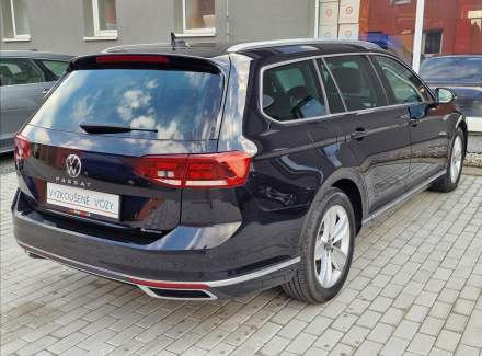 Volkswagen - Passat