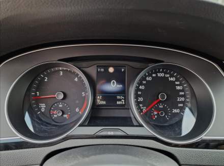 Volkswagen - Passat