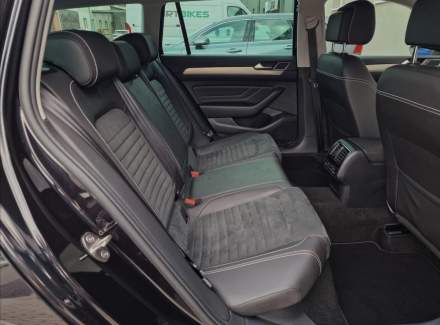 Volkswagen - Passat