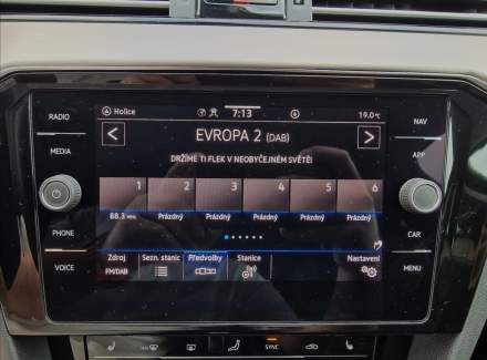 Volkswagen - Passat