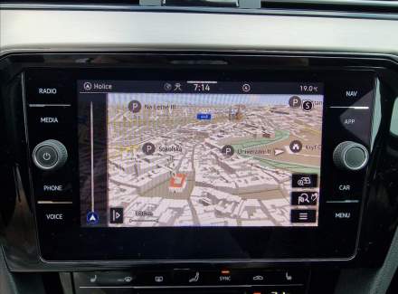 Volkswagen - Passat