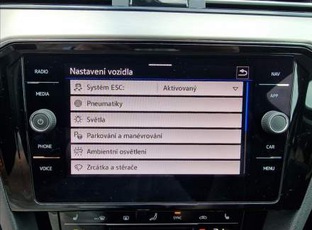 Volkswagen - Passat
