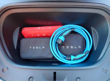 Tesla - Model Y